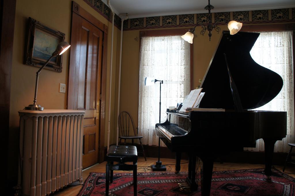 Maplecroft Bed & Breakfast Barre Экстерьер фото