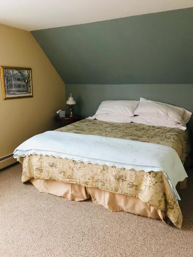 Maplecroft Bed & Breakfast Barre Экстерьер фото